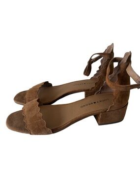 Lucky brand women’s Norrey sandals  Toasted Almond Suede Size 9.5